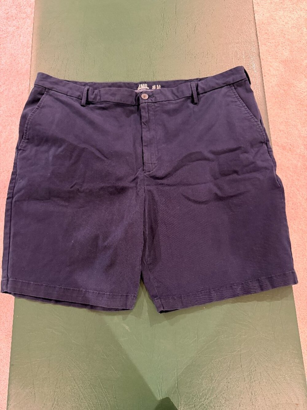 IZOD Men's Saltwater 9.5" Flat Front Chino Shorts 40 Cadet Navy NWOT